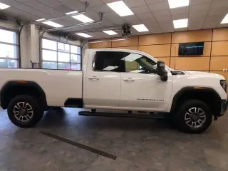 GMC Sierra 2500HD 2024 4x4 SLE 4 puertas Doble Cabina SB