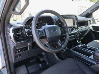 Ford F-150 2023 4x4 XL 4 puertas SuperCrew 5.5 pies SB