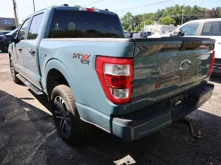 Ford F-150 2023 4x4 XL 4 puertas SuperCrew 5.5 pies SB