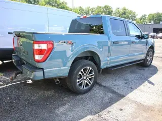 Ford F-150 2023 4x4 XL 4 puertas SuperCrew 5.5 pies SB