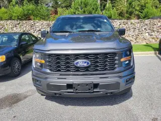 Ford F-150 2024 4x4 STX 4 puertas SuperCrew 5.5 pies SB