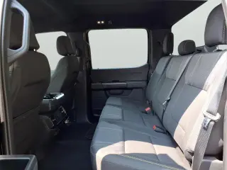 Ford F-150 2024 4x4 STX 4 puertas SuperCrew 5.5 pies. SB
