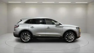 Lincoln Nautilus 2023 AWD Reserve 4 puertas SUV