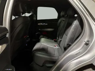 Genesis GV70 2024 AWD 2.5T Estándar 4 puertas SUV