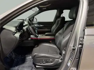 Genesis GV70 2024 AWD 2.5T Estándar 4 puertas SUV