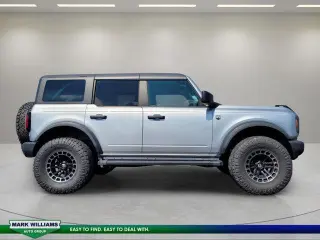 Ford Bronco 2023 4x4 Big Bend 4 puertas SUV