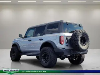 Ford Bronco 2023 4x4 Big Bend 4 puertas SUV