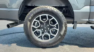 Ford F-150 2023 4x4 XLT 4 puertas SuperCrew 5.5 pies. SB