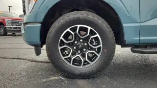 Ford F-150 2023 4x4 XLT 4 puertas SuperCab 6.5 pies. SB