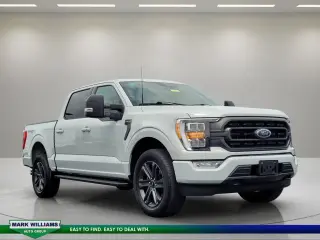Ford F-150 2023 4x4 XLT 4 puertas SuperCrew 5.5 pies. SB