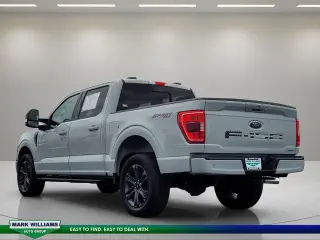 Ford F-150 2023 4x4 XLT 4 puertas SuperCrew 5.5 pies. SB
