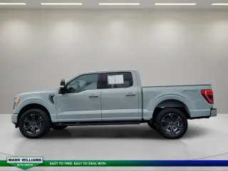 Ford F-150 2023 4x4 XLT 4 puertas SuperCrew 5.5 pies. SB