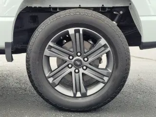 Ford F-150 2023 4x4 XLT 4 puertas SuperCrew 5.5 pies. SB