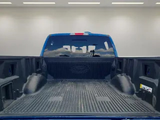 Ford F-150 2023 4x4 XLT 4 puertas SuperCrew 5.5 pies. SB