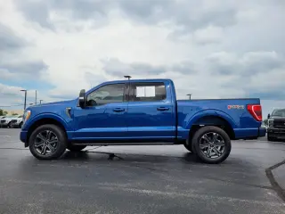 Ford F-150 2023 4x4 XLT 4 puertas SuperCrew 5.5 pies. SB