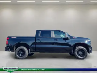 Chevrolet Silverado 1500 2021 4x4 LT Trail Boss 4 puertas Cabina Crew 5.8 ft. SB