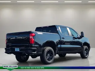 Chevrolet Silverado 1500 2021 4x4 LT Trail Boss 4 puertas Cabina Crew 5.8 ft. SB
