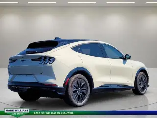 Ford Mustang Mach-E 2025 AWD Premium 4 puertas SUV