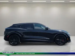 Ford Mustang Mach-E 2025 AWD GT 4 puertas SUV