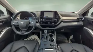 Toyota Highlander Híbrido 2023 AWD XLE 4 puertas SUV