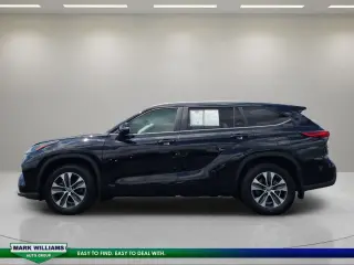 Toyota Highlander Híbrido 2023 AWD XLE 4 puertas SUV