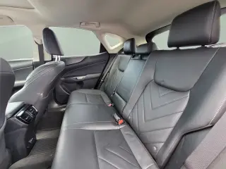 Lexus NX 450h+ 2022 AWD 4 puertas Crossover