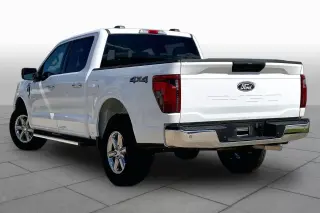 Ford F-150 2025 4x4 XLT 4 puertas SuperCrew 5.5 pies SB