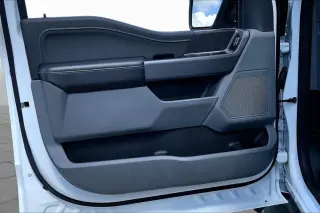 Ford F-150 2025 4x4 XLT 4 puertas SuperCrew 5.5 pies SB