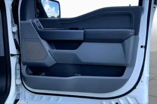 Ford F-150 2025 4x4 XLT 4 puertas SuperCrew 5.5 pies SB