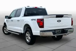 Ford F-150 2025 4x4 XLT 4 puertas SuperCrew 5.5 pies. SB