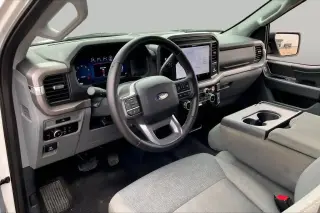 Ford F-150 2025 4x4 XLT 4 puertas SuperCrew 5.5 pies. SB