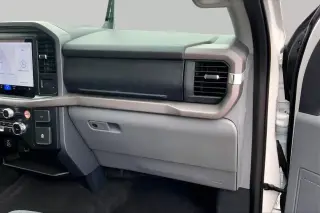 Ford F-150 2025 4x4 XLT 4 puertas SuperCrew 5.5 pies. SB
