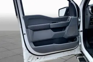Ford F-150 2025 4x4 XLT 4 puertas SuperCrew 5.5 pies. SB