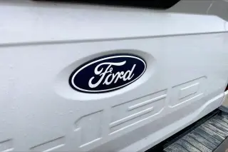 Ford F-150 2025 4x4 XLT 4 puertas SuperCrew 5.5 pies. SB