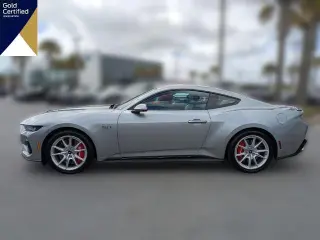 Ford Mustang 2024 GT Premium 2 puertas Fastback