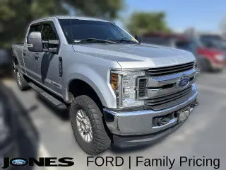 Ford F-250 Super Duty 2019 4x4 XLT Cabina Doble 4 puertas 8 pies LB Pickup