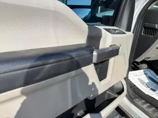 Ford F-250 Super Duty 2019 4x4 XLT Cabina Doble 4 puertas 8 pies LB Pickup