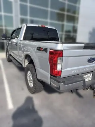 Ford F-250 Super Duty 2019 4x4 XLT Cabina Doble 4 puertas 8 pies LB Pickup