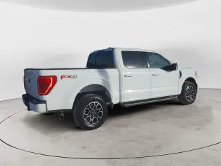 Ford F-150 2023 4x4 XLT 4 puertas SuperCrew 5.5 pies. SB