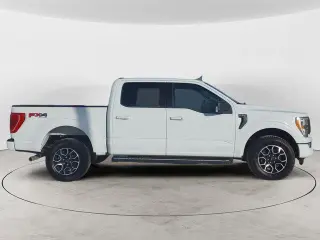 Ford F-150 2023 4x4 XLT 4 puertas SuperCrew 5.5 pies. SB