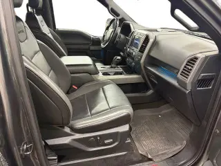Ford F-150 2019 4x4 Raptor 4 puertas SuperCrew 5.5 pies. Caja corta
