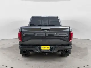 Ford F-150 2019 4x4 Raptor 4 puertas SuperCrew 5.5 pies. Caja corta