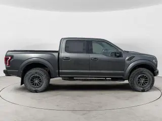 Ford F-150 2019 4x4 Raptor 4 puertas SuperCrew 5.5 pies. Caja corta