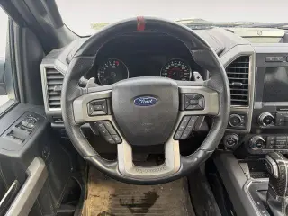 Ford F-150 2019 4x4 Raptor 4 puertas SuperCrew 5.5 pies. Caja corta