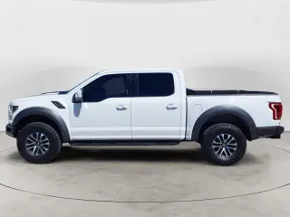 Ford F-150 2019 4x4 Raptor 4 puertas SuperCrew 5.5 pies. Caja corta