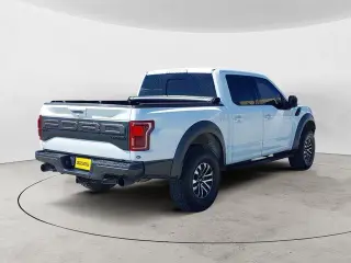 Ford F-150 2019 4x4 Raptor 4 puertas SuperCrew 5.5 pies. Caja corta