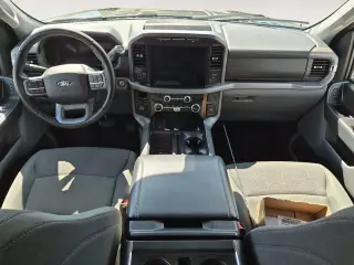 Ford F-150 2024 4x4 XLT 4 puertas SuperCrew 5.5 pies. SB