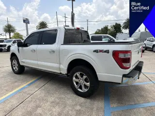Ford F-150 2022 4x4 Lariat 4 puertas SuperCrew 5.5 pies. SB