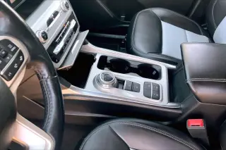 Ford Explorer 2022 XLT 4 puertas SUV