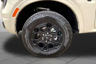 Ford Ranger 2025 4x4 XLT 4 puertas SuperCrew 5.0 pies SB